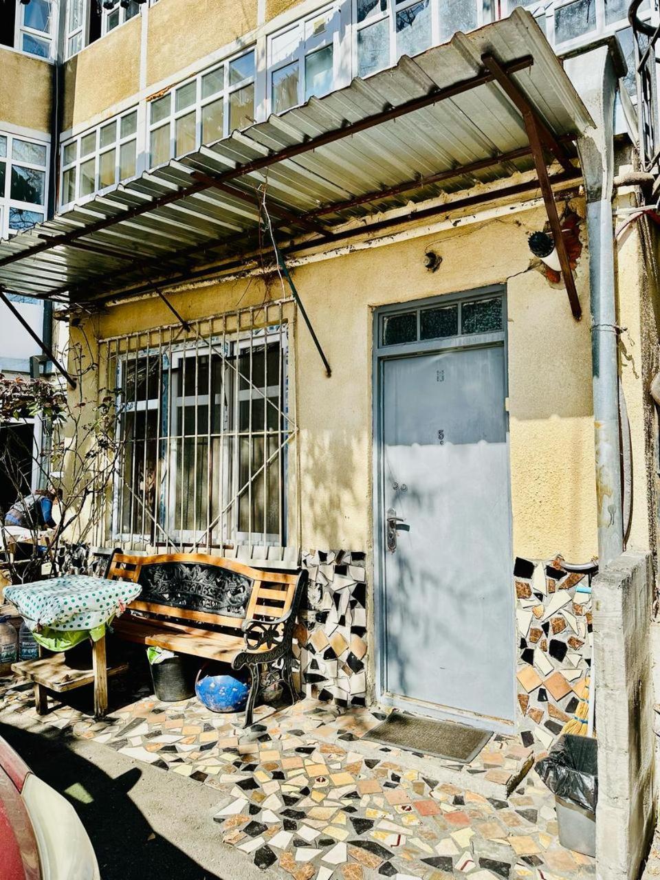 Historical Apartment In City Center Τυφλίδα Εξωτερικό φωτογραφία